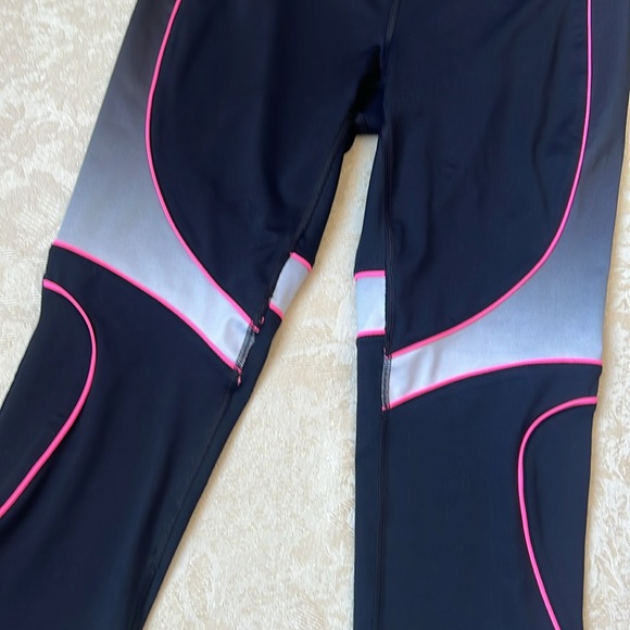 FILA Sport Capri Leggings - Picture 4 of 11